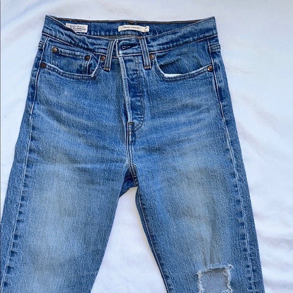 Levi's Blue Straight Leg Jeans with Classic Style - Picture 3 of 9